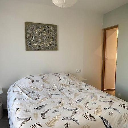 Sur La Route Des Vignerons Apartman Courthézon Kültér fotó